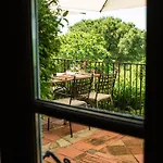 Cuq En Terrasses Couette-café 4*